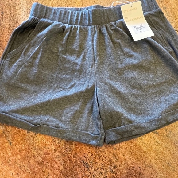 LA RELAXED Shorts.  "Soft on skin and souls". Size XS. Color: Anthracite (Dark G - Picture 1 of 7